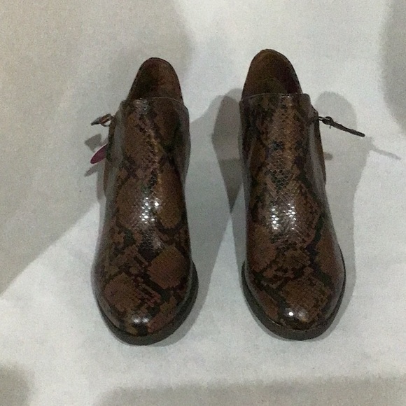 SO Angelfish Brown Faux Snakeskin Ankle Boots - Picture 3 of 10